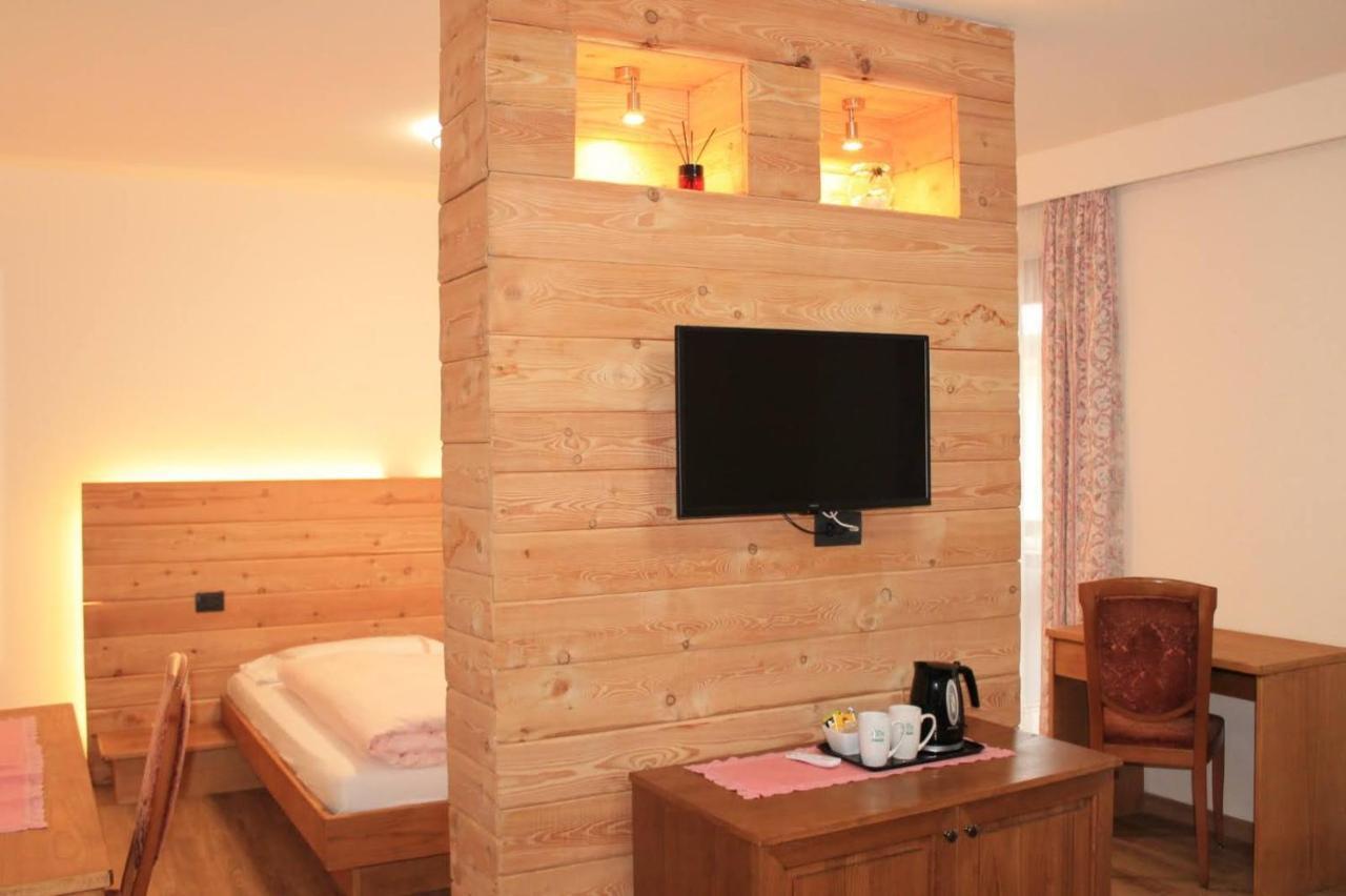 Hotel Carlone Breguzzo Esterno foto