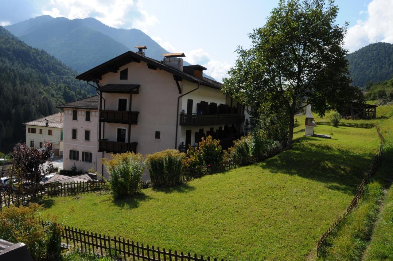 Hotel Carlone Breguzzo Esterno foto