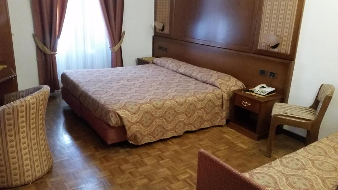 Hotel Carlone Breguzzo Esterno foto